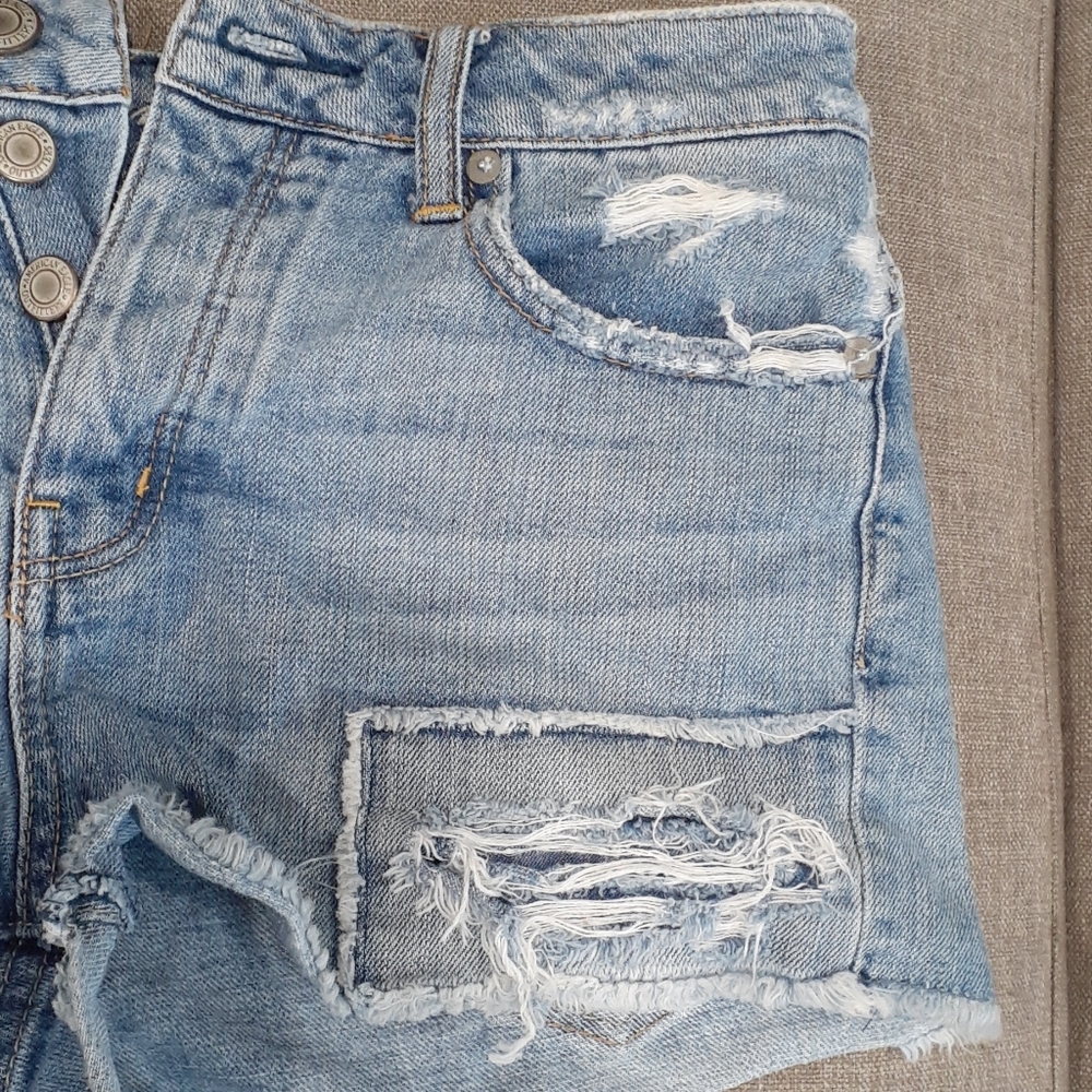 American Eagle distress Micro Daisy Dukes Jeans shorts size 4 - Picture 3 of 16
